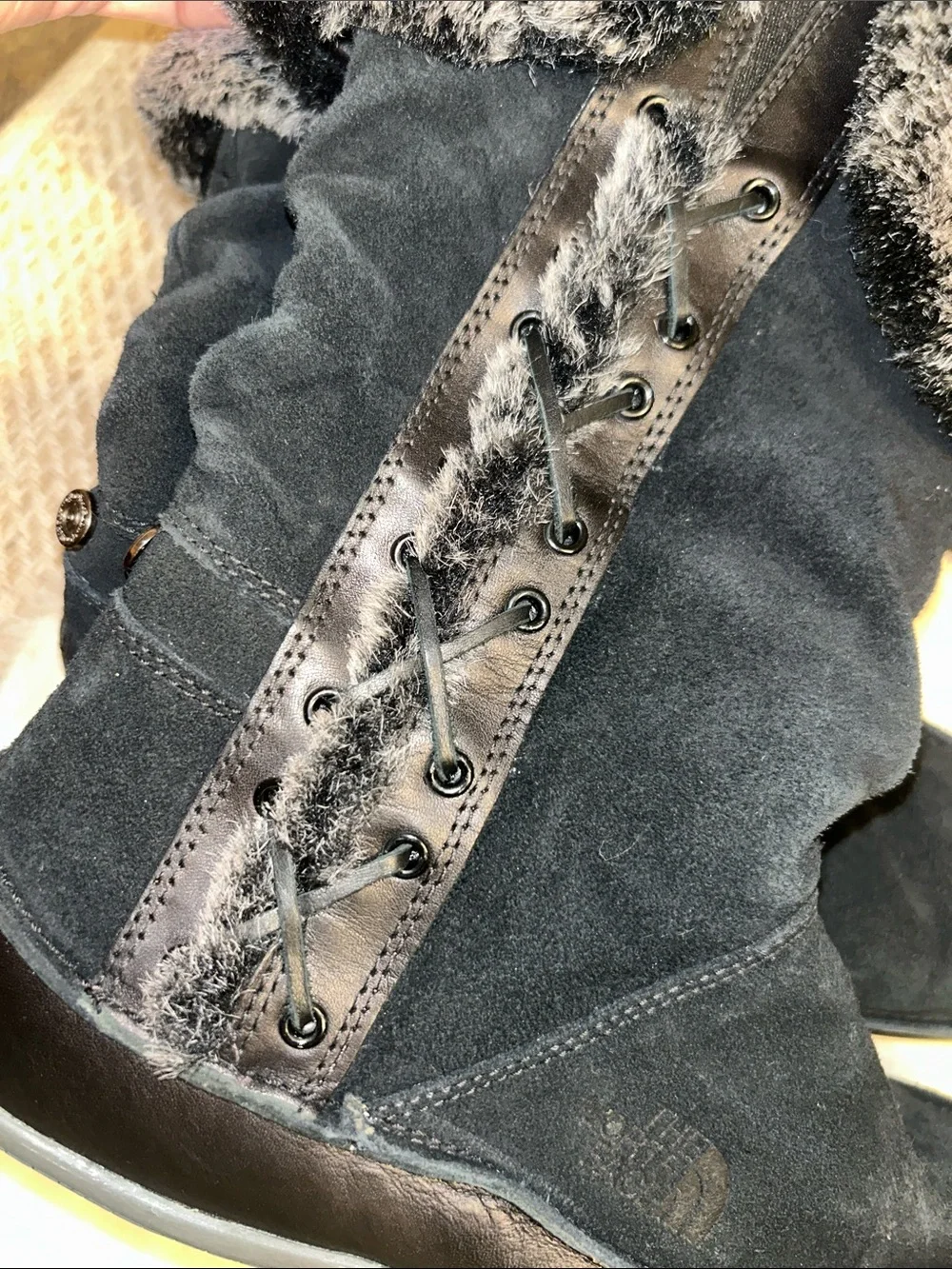 The North Face Jozie Insulated Faux-Fur Black Suede Leather Winter Boots Size 9